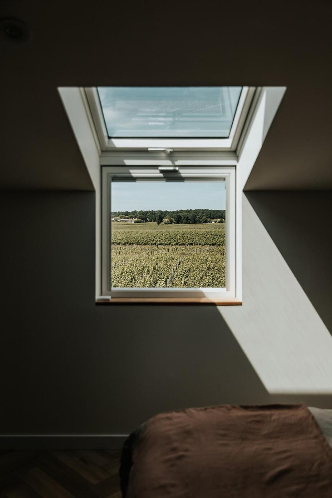 Chateau La Grande Clotte Lussac  Room photo